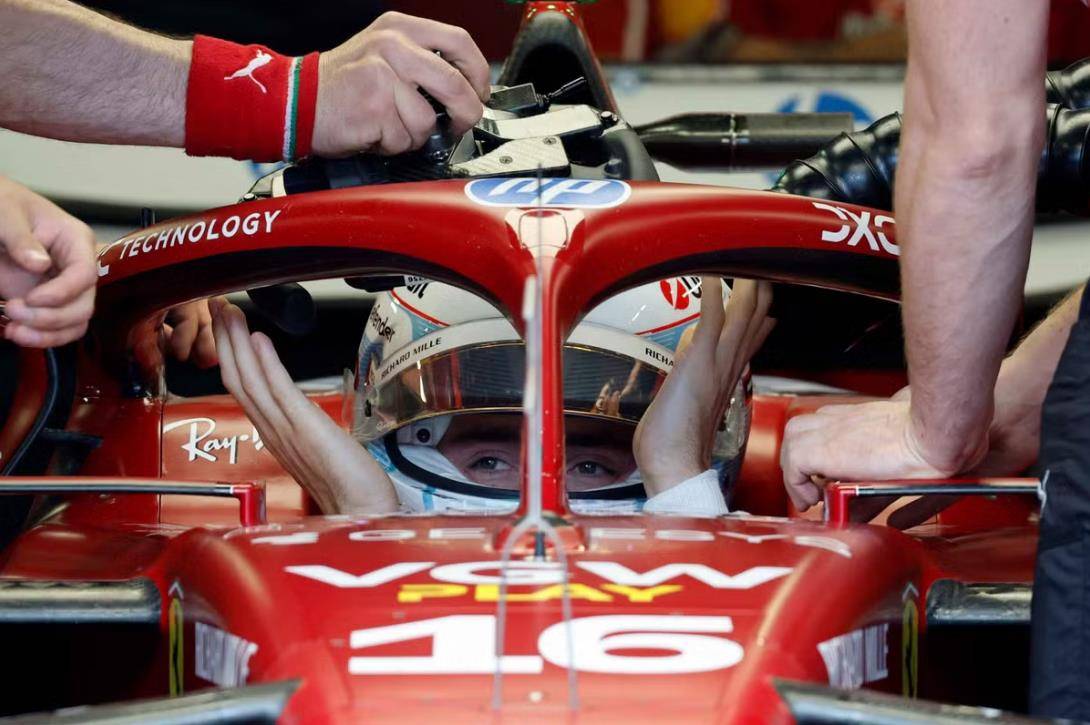 阿斯顿马丁轻取迈凯伦,勒克莱尔点燃赛场 阿斯顿马丁轻取迈凯伦,勒克莱尔点燃赛场