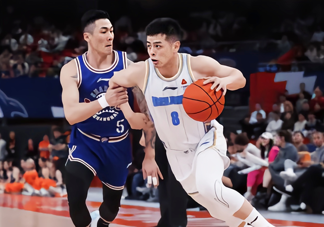 北京队轻取吉林队,王哲林统治全场 北京队轻取吉林队,王哲林统治全场