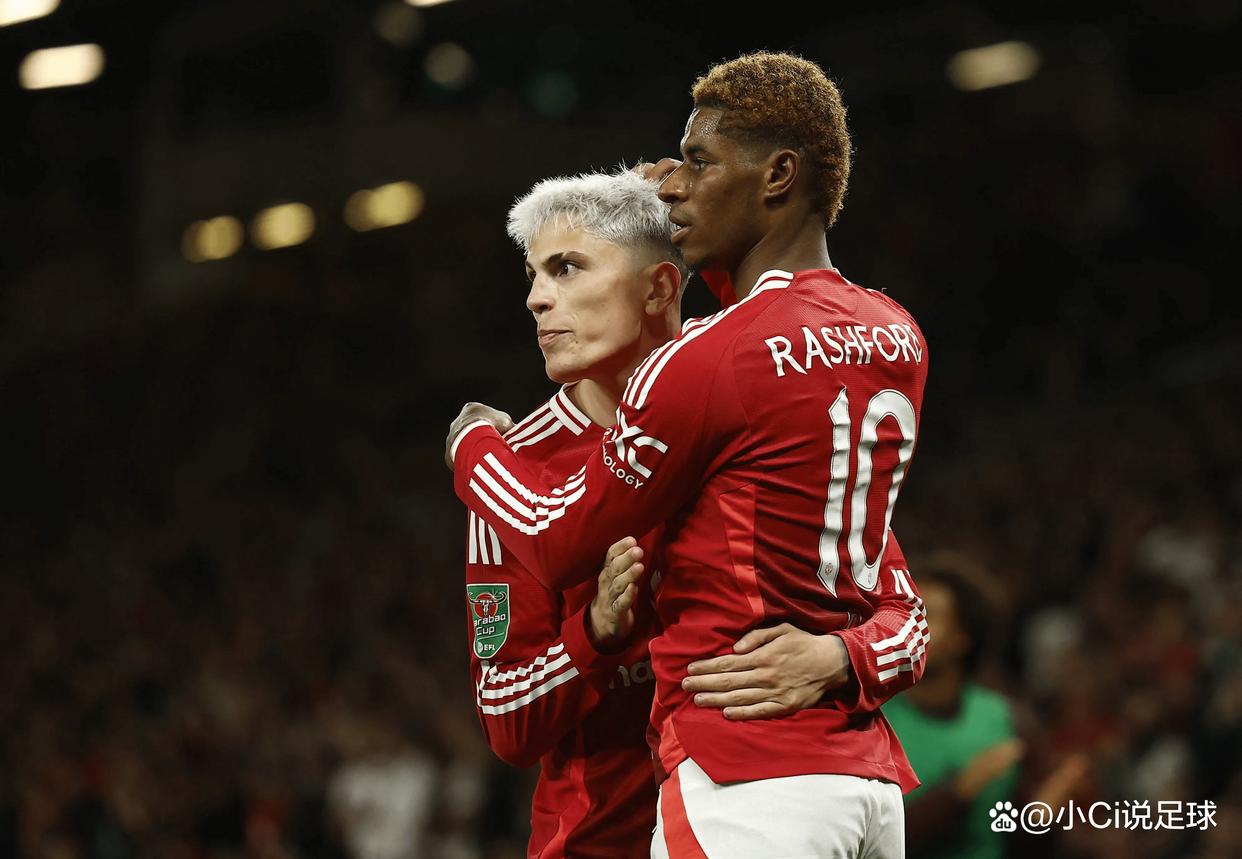 波兰碾压哥伦比亚,拉什福德点燃赛场 波兰碾压哥伦比亚,拉什福德点燃赛场