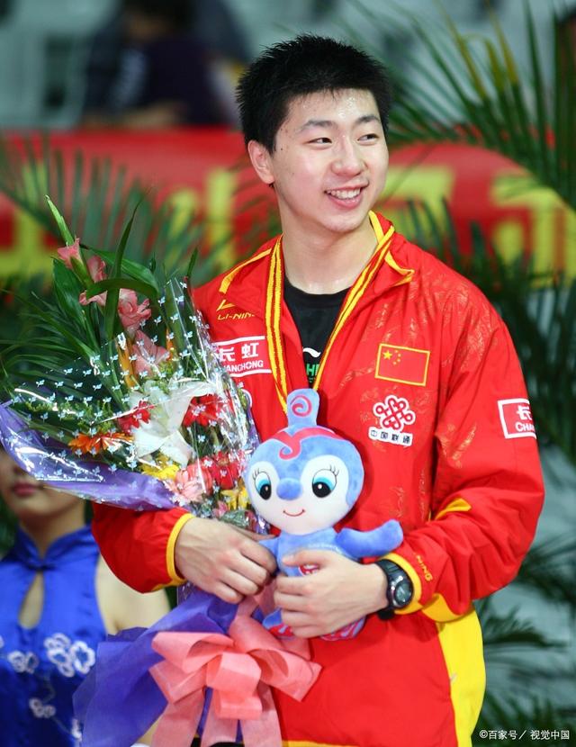 波兰队鏖战英格兰队,马龙惊艳四座 波兰队鏖战英格兰队,马龙惊艳四座