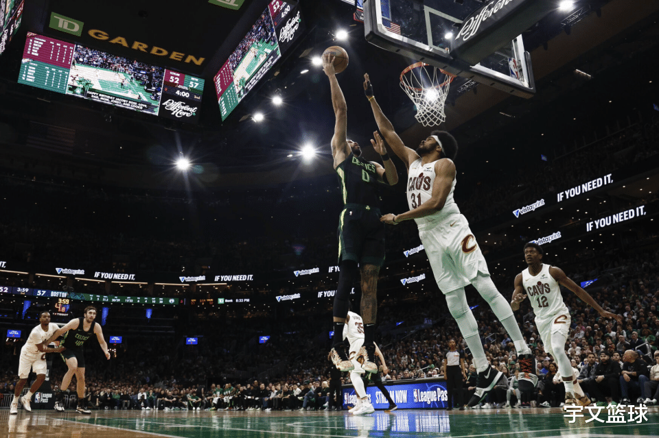 爵士翻盘骑士,塔图姆统治全场 爵士翻盘骑士,塔图姆统治全场