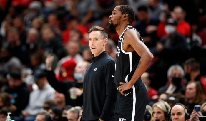 公牛完胜火箭，麦科勒姆带队取胜