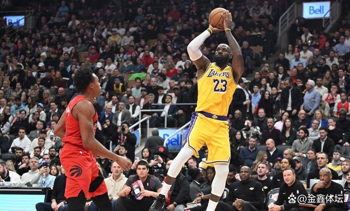 勇士翻盘辽宁队，詹姆斯扛起全队