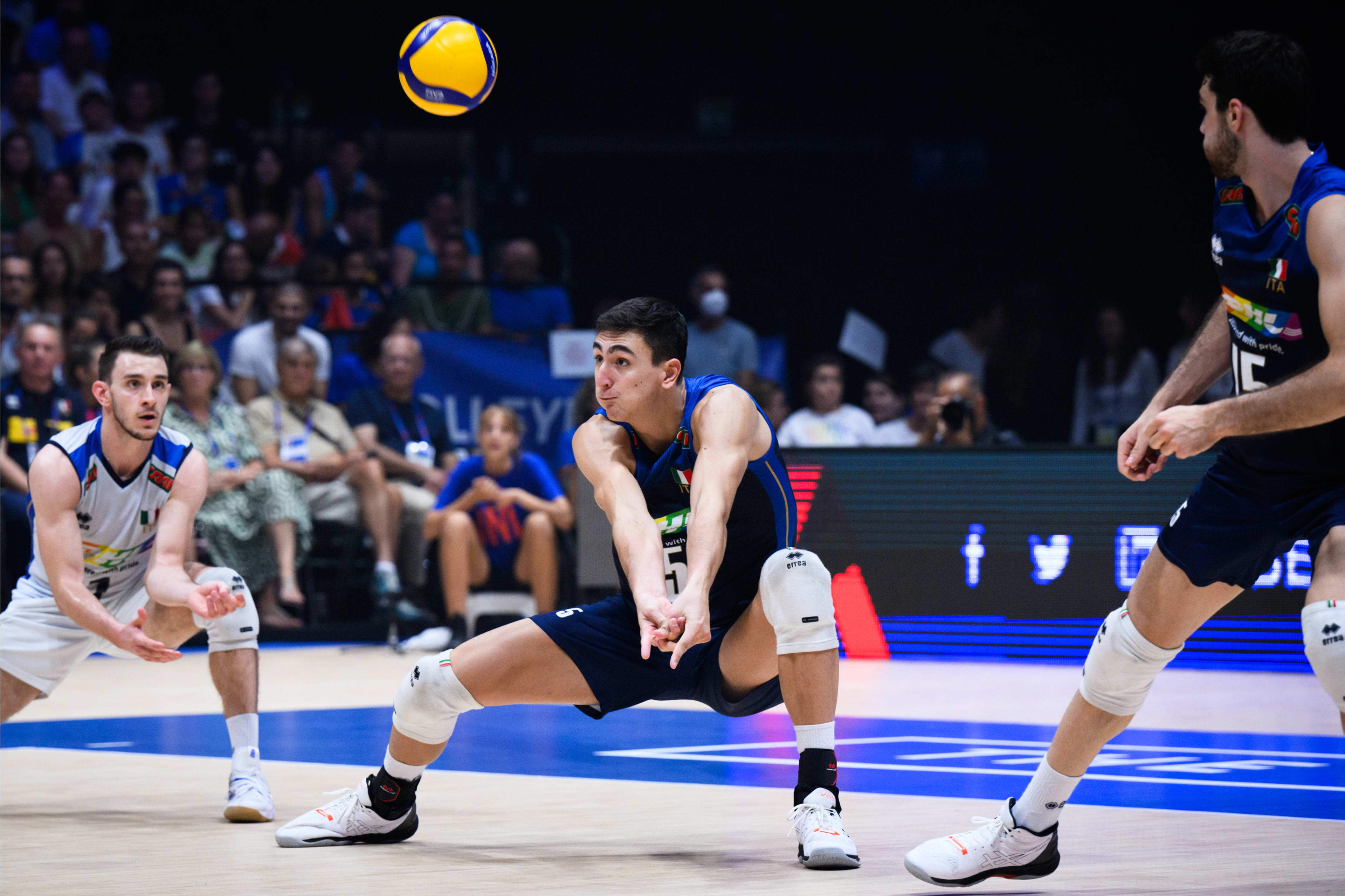 波兰队碾压日本队,奥恰洛夫关键制胜 波兰队碾压日本队,奥恰洛夫关键制胜