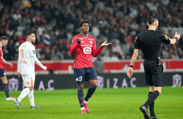 里尔客场不敌南特,遭遇联赛连败 里尔客场不敌南特,遭遇联赛连败