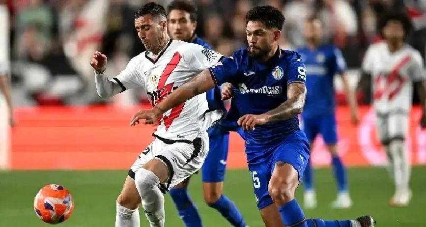 那不勒斯客场战平AC米兰,抢夺一分 那不勒斯客场战平AC米兰,抢夺一分