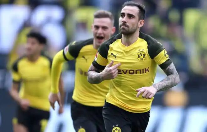 多特蒙德前锋状态低迷,被队友抨击不听话 多特蒙德前锋状态低迷,被队友抨击不听话