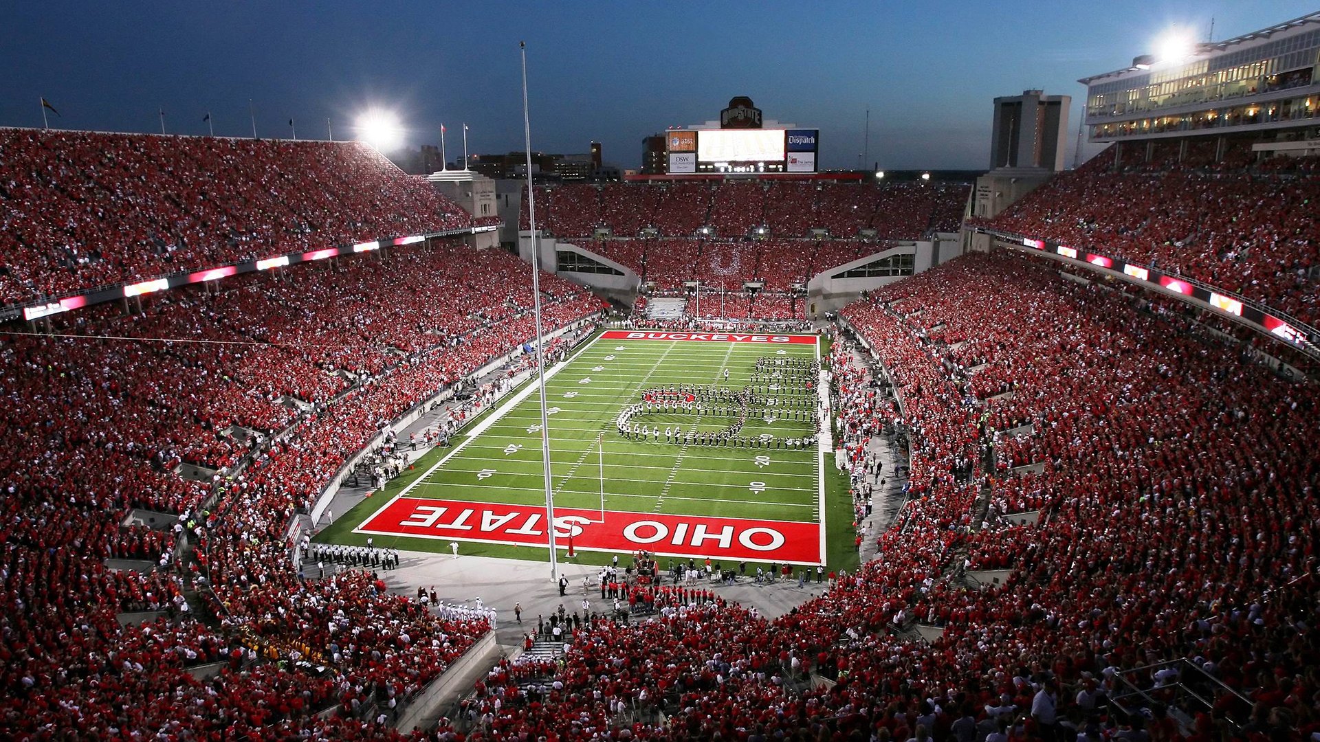 绿茵场外的角力，当本泽马接管2026世界杯时，委内瑞拉与哥伦比亚的地缘博弈